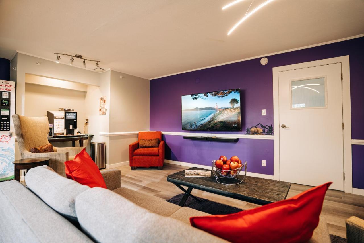 Coast Parksville Hotel Bagian luar foto