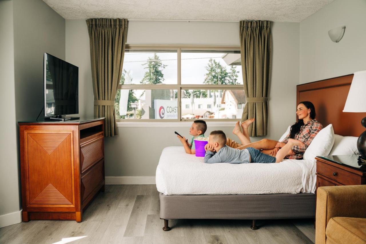 Coast Parksville Hotel Bagian luar foto