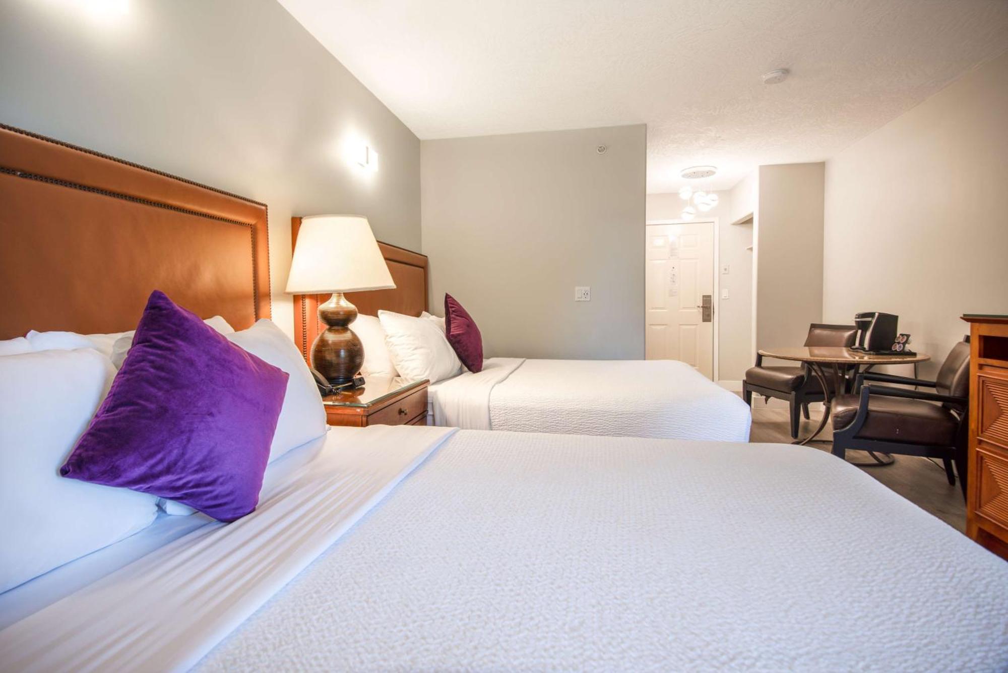 Coast Parksville Hotel Bagian luar foto