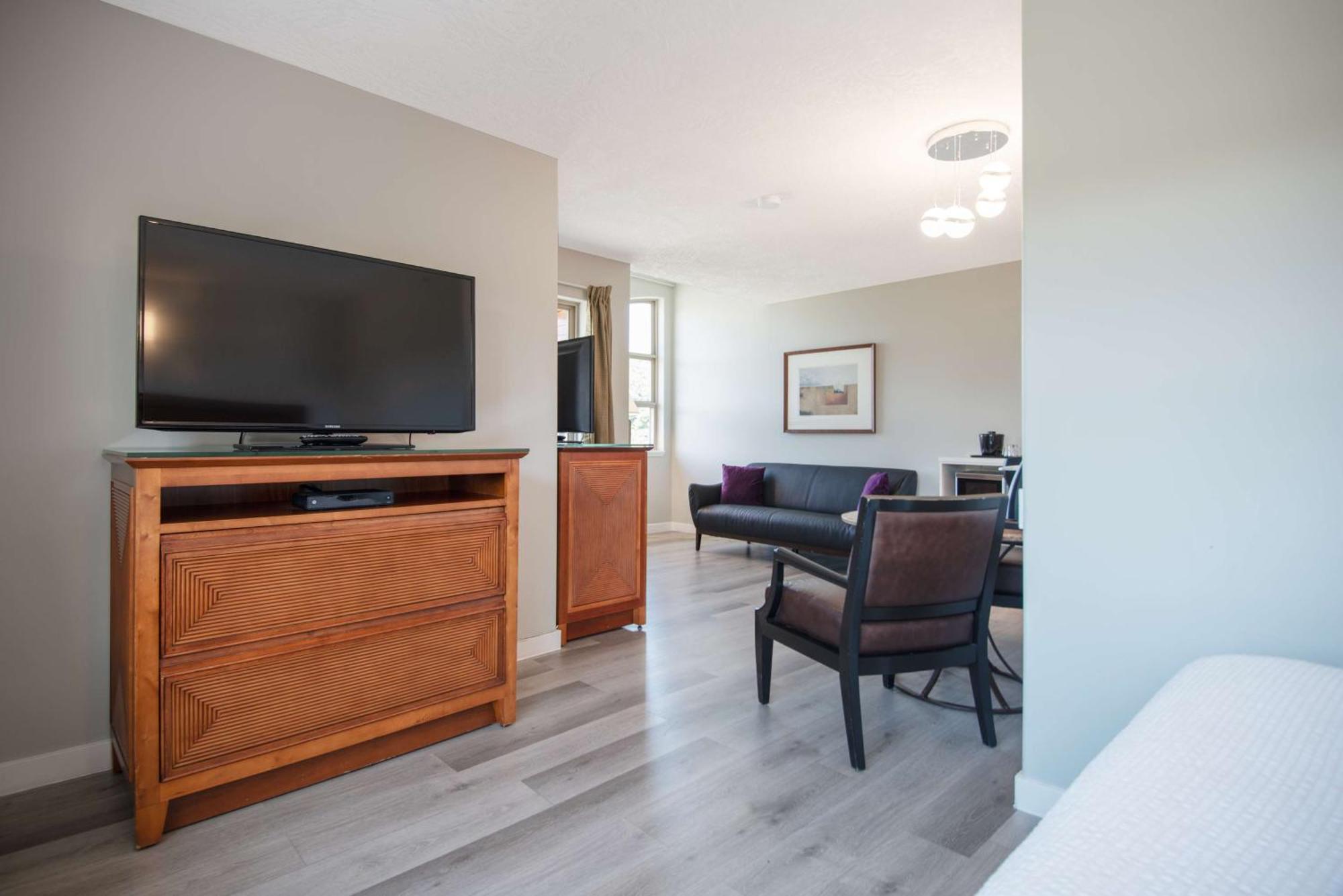 Coast Parksville Hotel Bagian luar foto