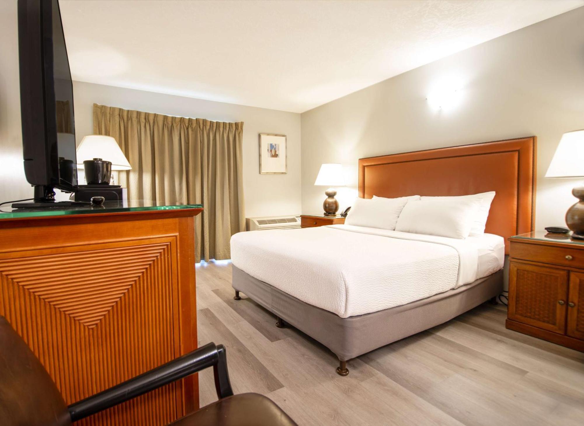 Coast Parksville Hotel Bagian luar foto