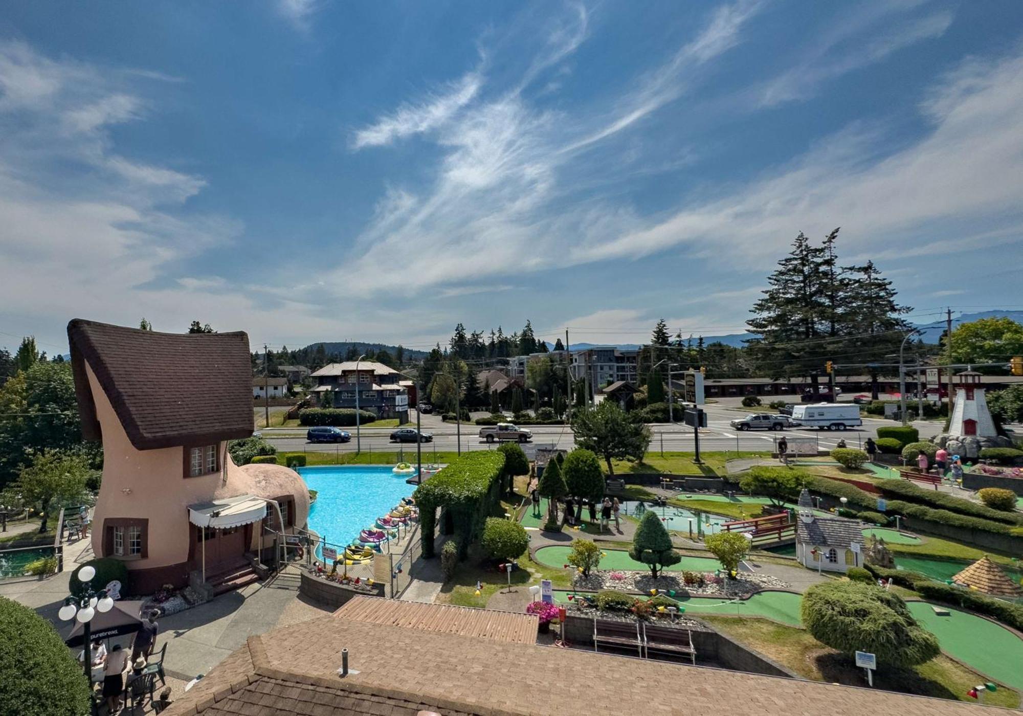 Coast Parksville Hotel Bagian luar foto