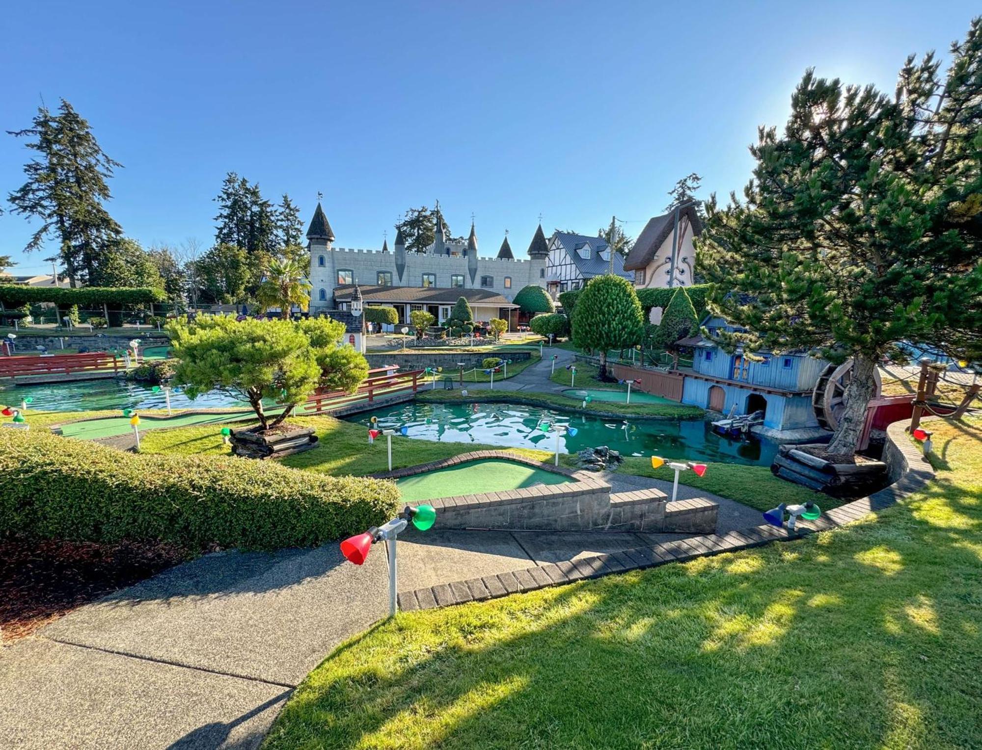 Coast Parksville Hotel Bagian luar foto